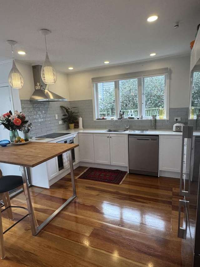 1/245 Sturges Rd Henderson_1