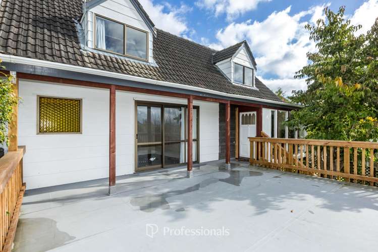 8 Sunbrae Drive Silverstream_1