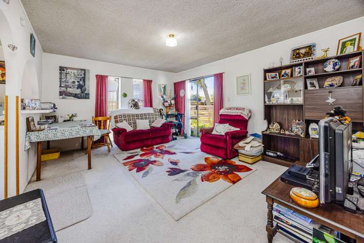 2/29 Trentham Road Papakura_1