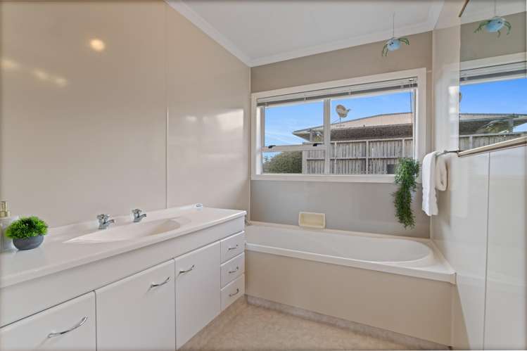 6c Fairview Place Westown_21