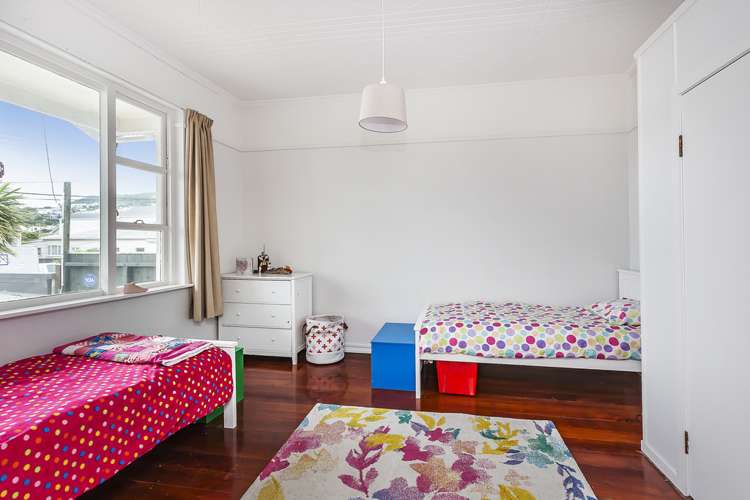 8 Trent Street Island Bay_5