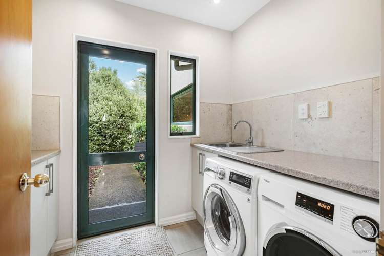 1 Whangaparaoa Road Red Beach_19