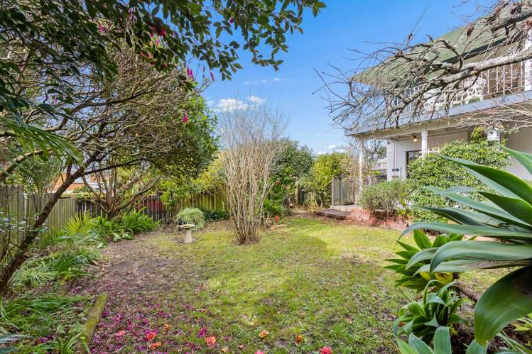 1 Sunrise Lane Te Atatu South_22
