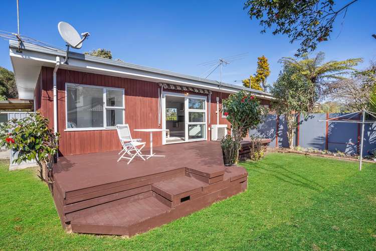 1/1 Golf Road New Lynn_1