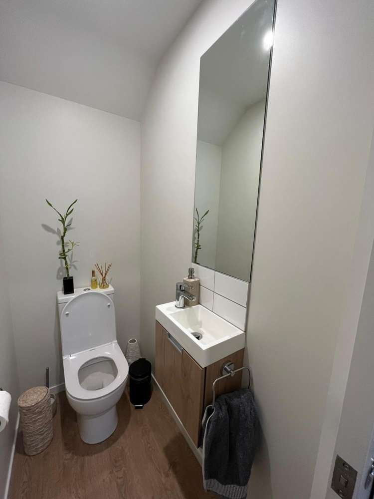  2/48 Glen Road Stokes Valley_9