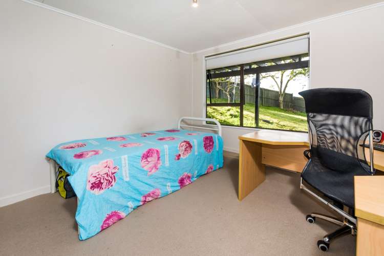 1/7 Taurus Crescent Beach Haven_12