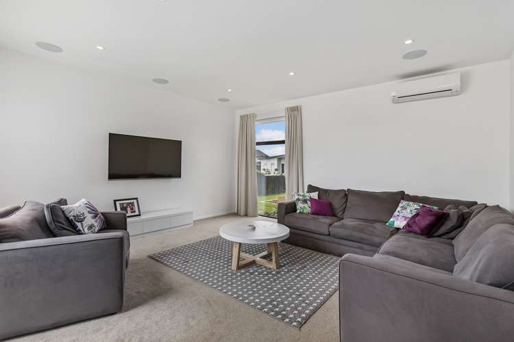 32 Defender Crescent Beachlands_6