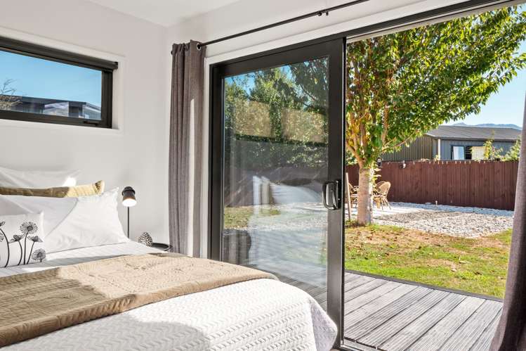 72 Risinghurst Terrace Lower Shotover_10