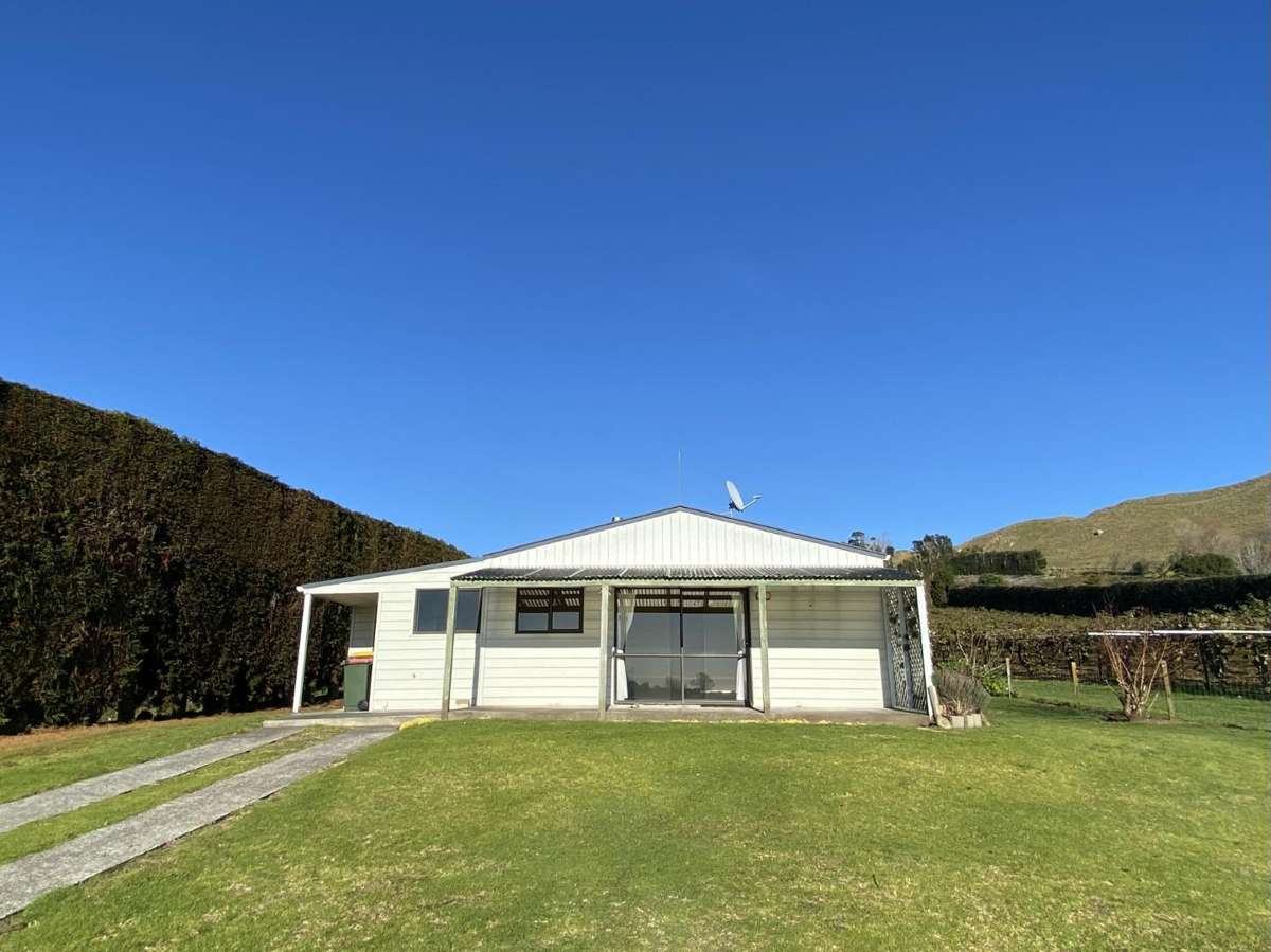 Peaceful Rural Living in Welcome Bay - Close to Papamoa 2
