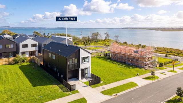 Brand-New & Stand-alone - Steps to the Coast!