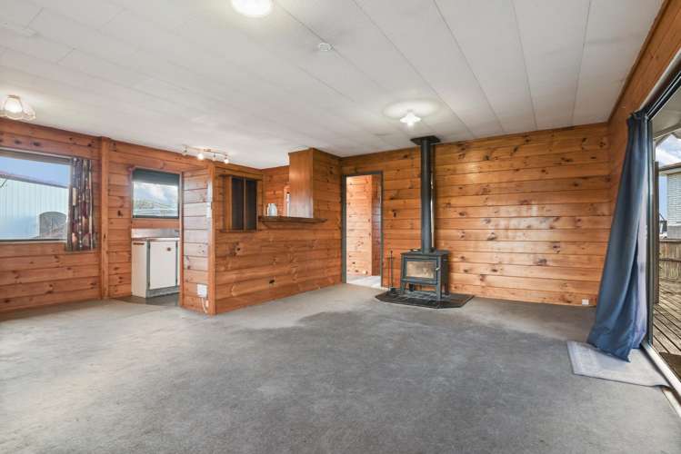 48 Neri Crescent Pomare_2