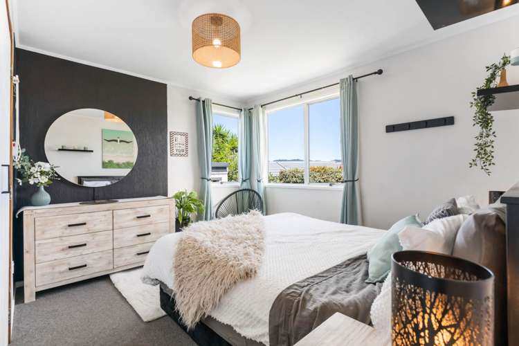 2/57 Solar Road Glen Eden_10