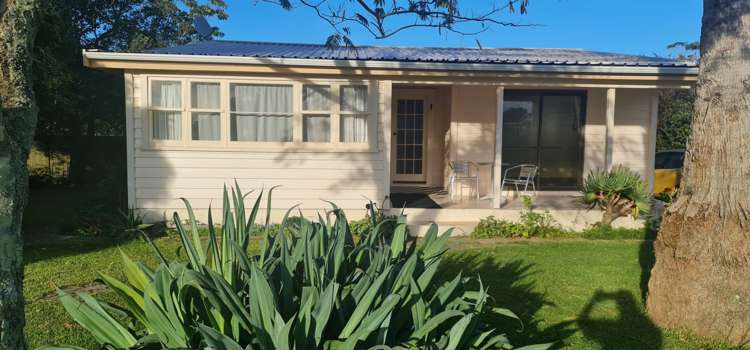 13 Athenree Road 1046_1