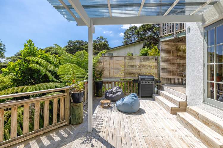 69 Victoria Road South Onetangi_21