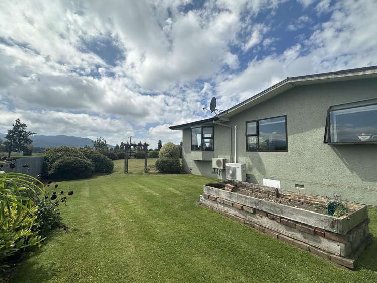 8 Humphries Road Waimumu_21