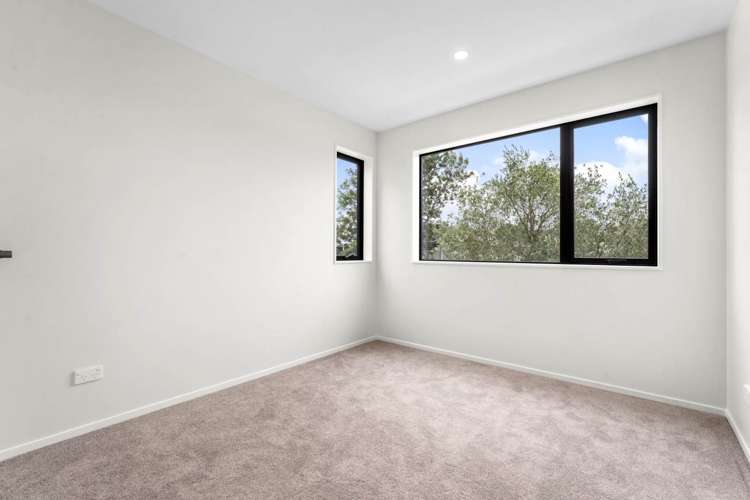 133E Riverpark Crescent Henderson_7