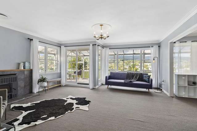 15a Romney Square Tawa_4