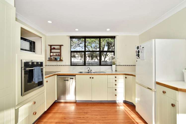 77B Eversham Road_0