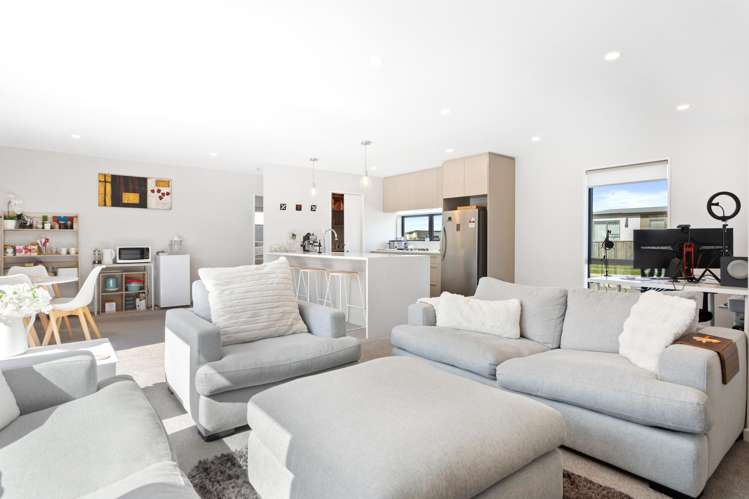 21a Kingsbridge West Burwood_2