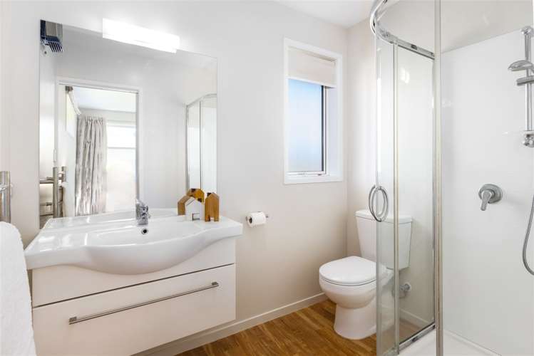 11 River Terrace Renwick_12