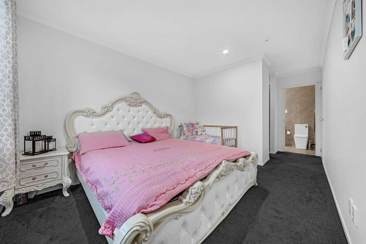 20 Warbler Crescent_2