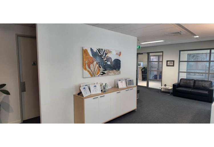 Unit 2, 4/31 Northcroft Street Takapuna_5