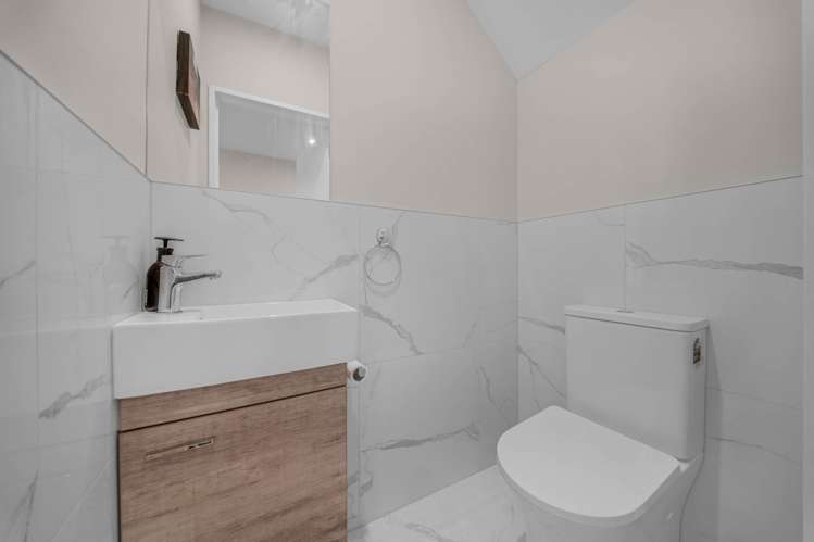 5/53 Archibald Road Kelston_9