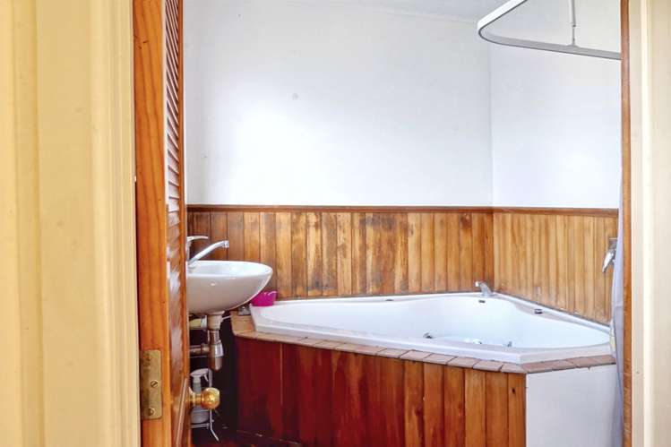 47 Bernard Street Mount Wellington_13