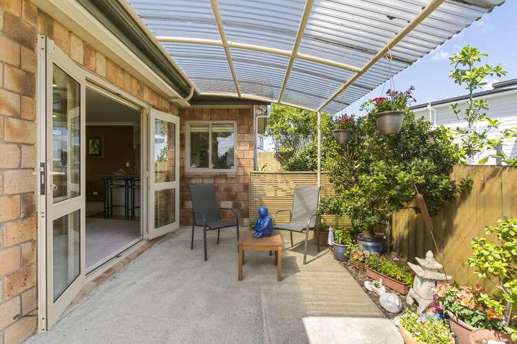 6 Crows Road Swanson_5