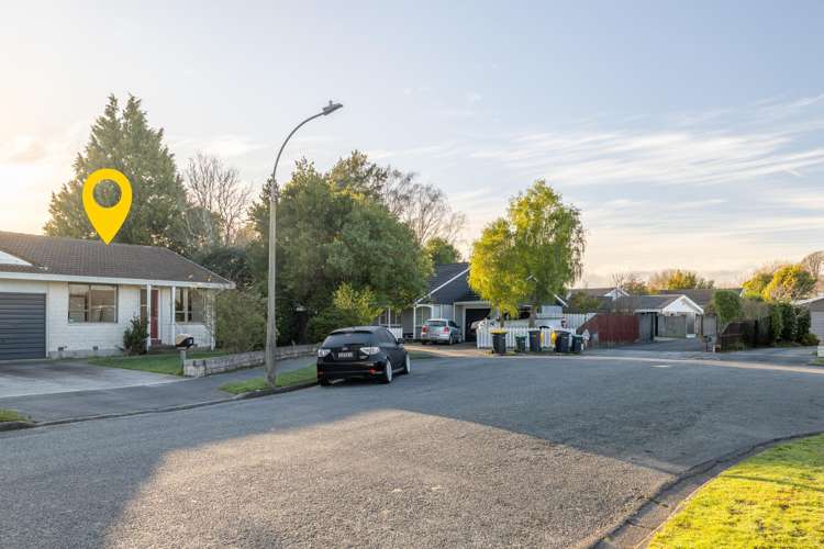 2/5 Quinton Place Bishopdale_15