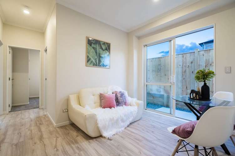 8 Lisnoble Road Flat Bush_11