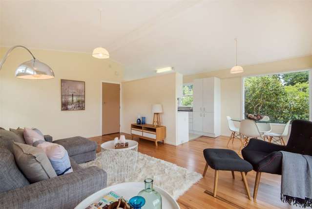 24 Rambler Crescent Beach Haven_3