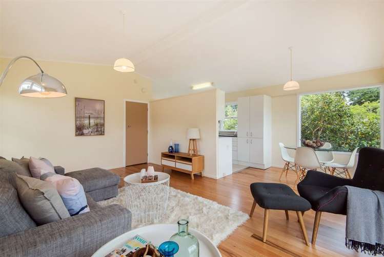 24 Rambler Crescent Beach Haven_3