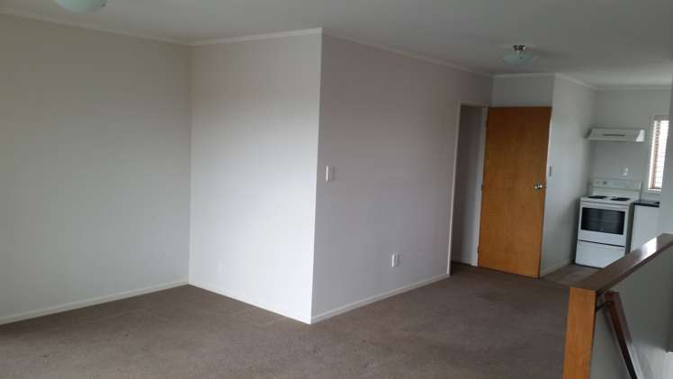 2/744 Te Atatu Road Te Atatu Peninsula_2