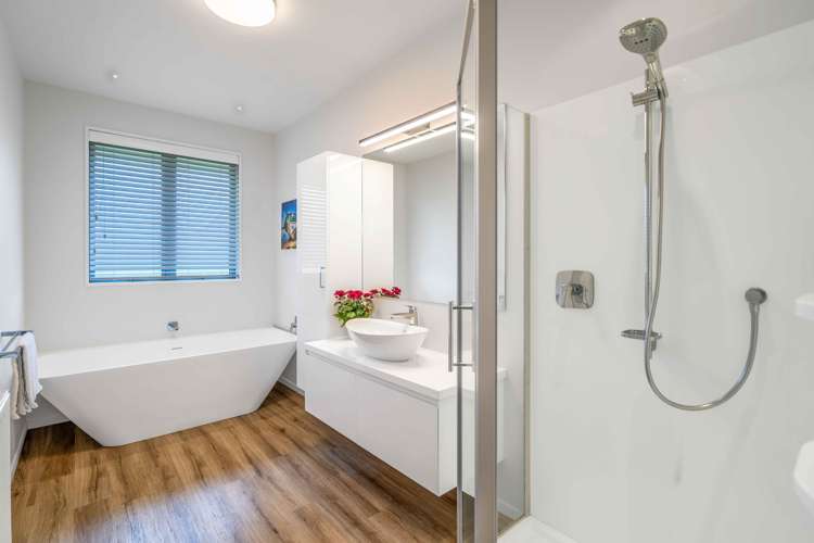 81 Dusky Street Te Anau_12