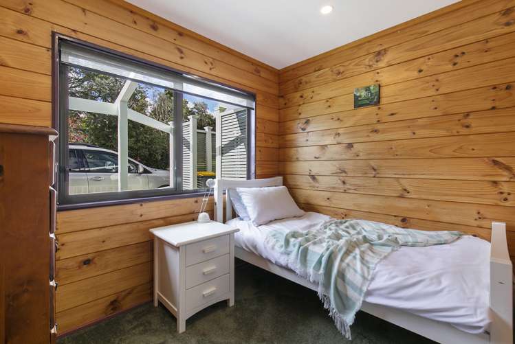 85 Awanui Rise Papakura_24