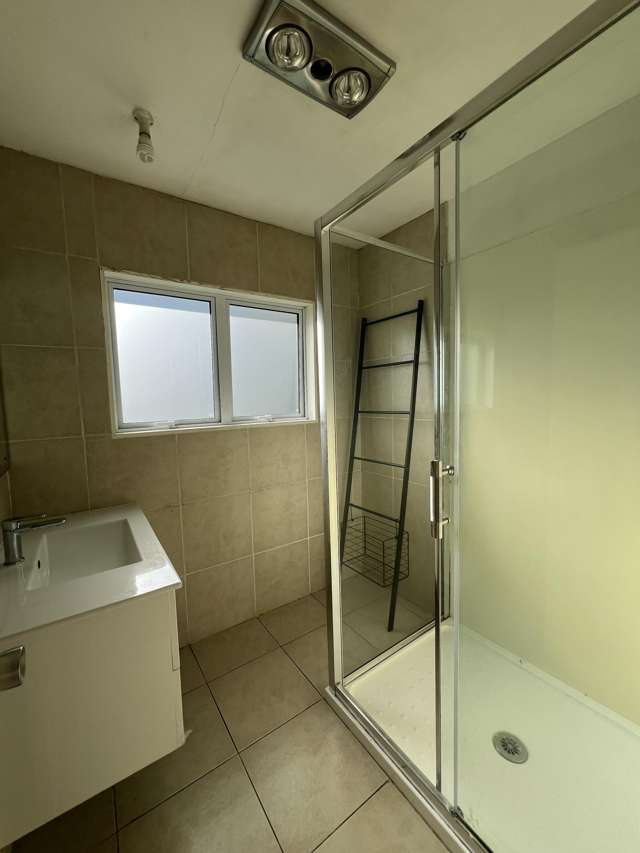 1/25A Clark Road Pahurehure_4