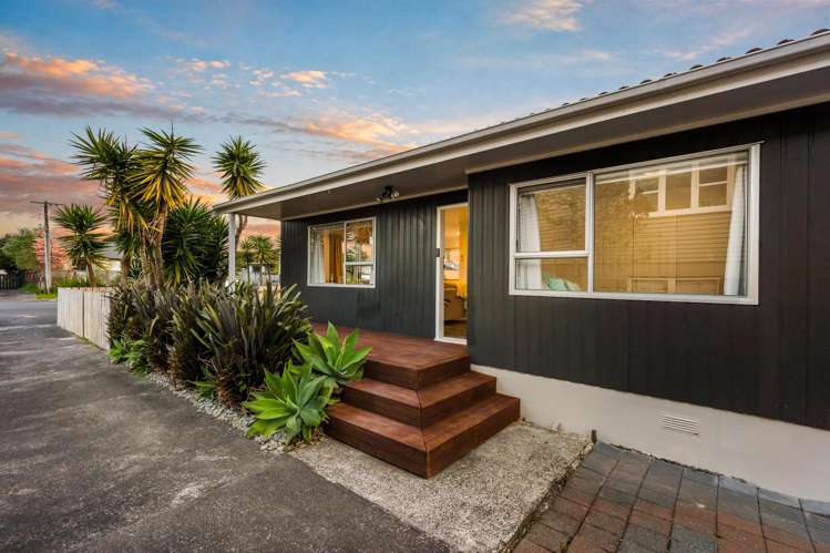 1/322 Royal Road Massey_0