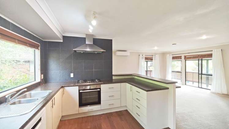 Topliss Drive Northcross_7