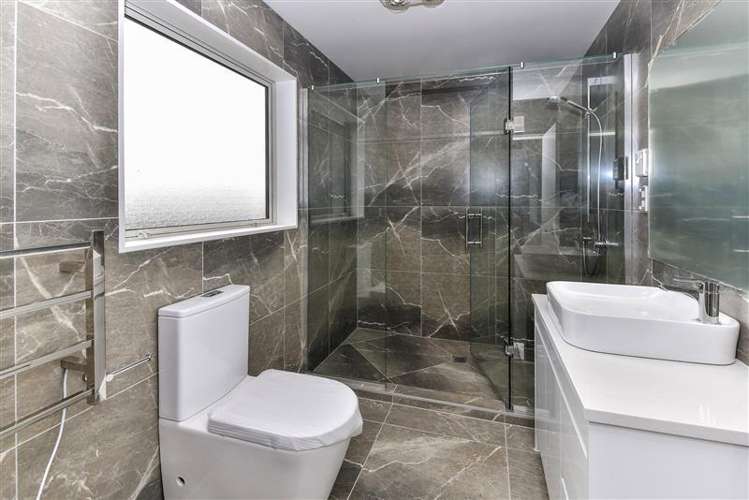 4 Gospel Heights Flat Bush_10