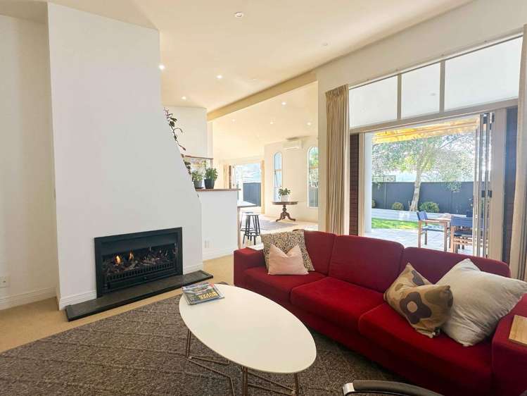 12A Rodney Road 10888_2