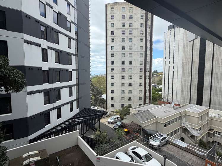 5G/3 Whitaker Place_3
