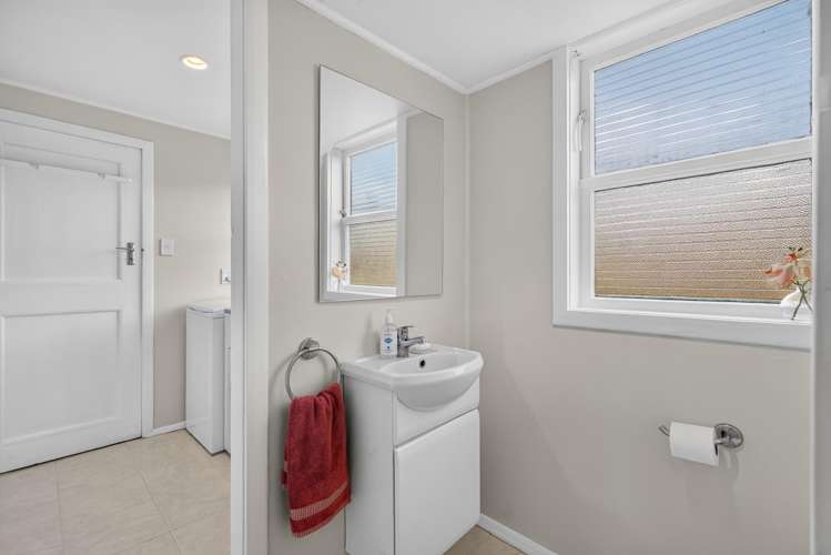 12 Bellevue Road Woburn_17