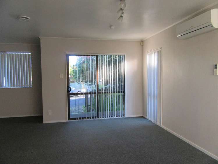 175 Solar Road Glen Eden_2