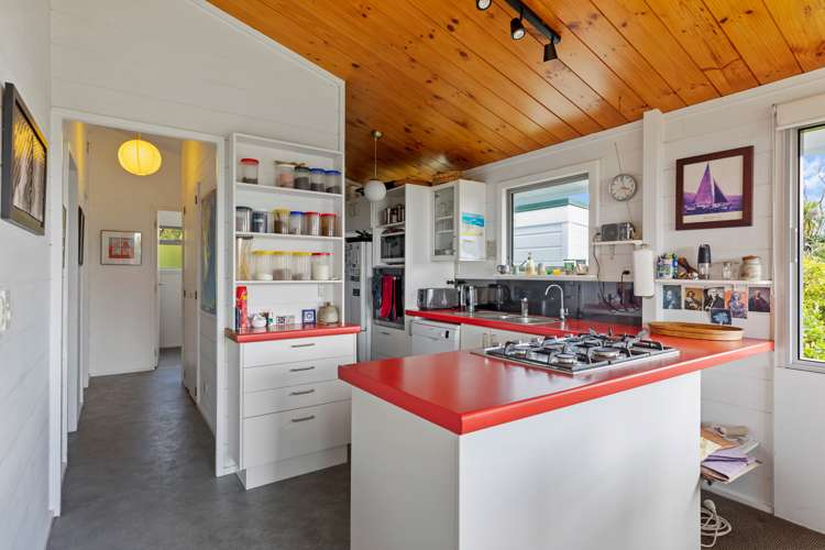 21 Ngaparaoa Drive Maketu_9