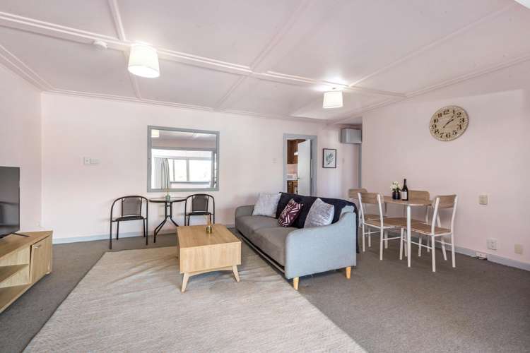 37 Man Street Queenstown_10