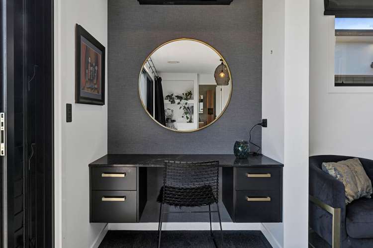 135A Brecon Road Stratford_17