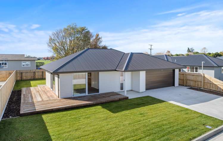 2 Lawry Lane Feilding_16