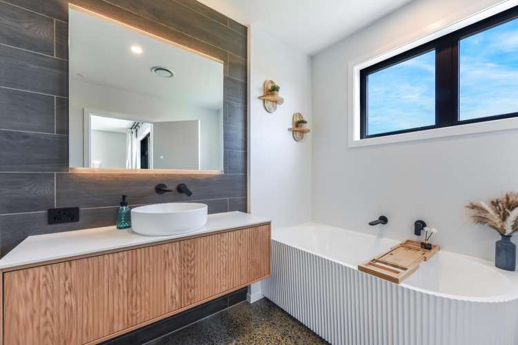 123 Redvale Road Redwood Valley_14