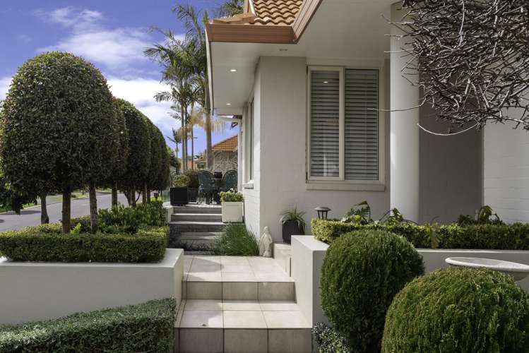 15 Gillett Place Botany Downs_17